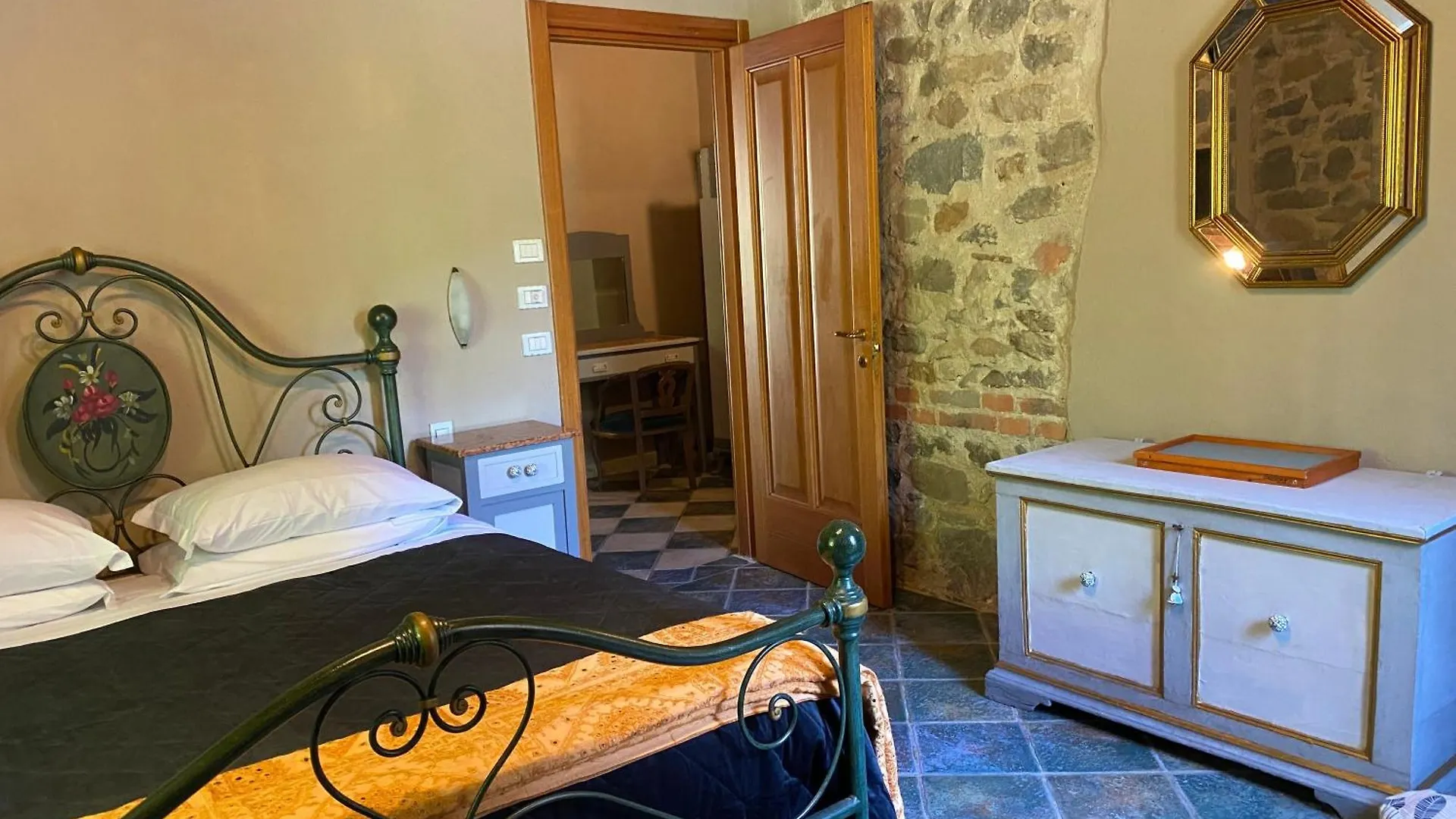 Oasi Lignana Suite Apartments Vellano Italy